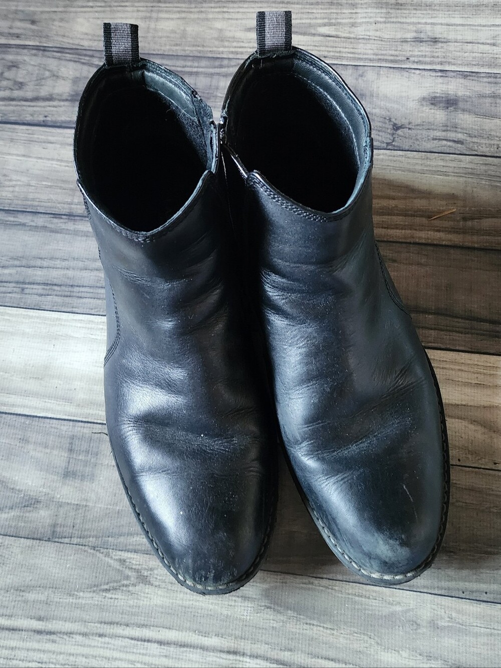 Lasocki Men's Black Leather Chelsea Boots